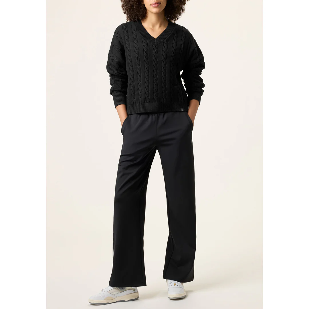 Fila Women's Baseline Chunky V-Neck Sweater - Black - Image 4
