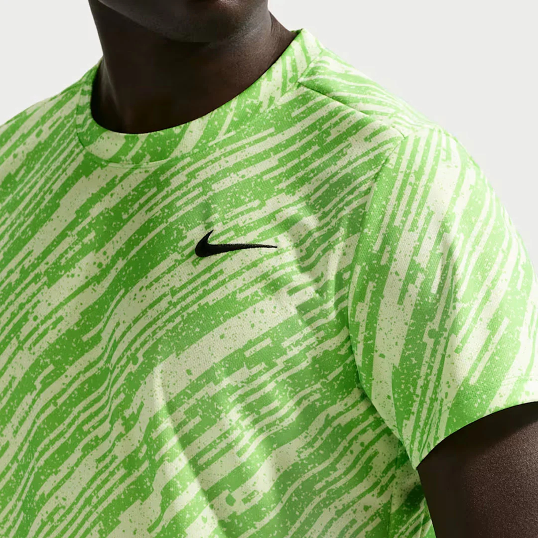 Nike Men's Victory Print Tee - Mean Green - Image 4