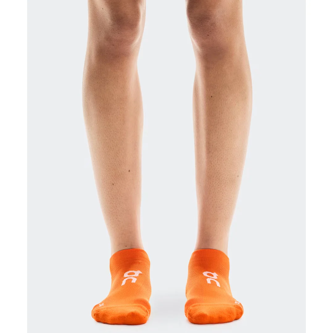 On Core Run Low 2 Pack Socks - Flame/Pink - Image 2