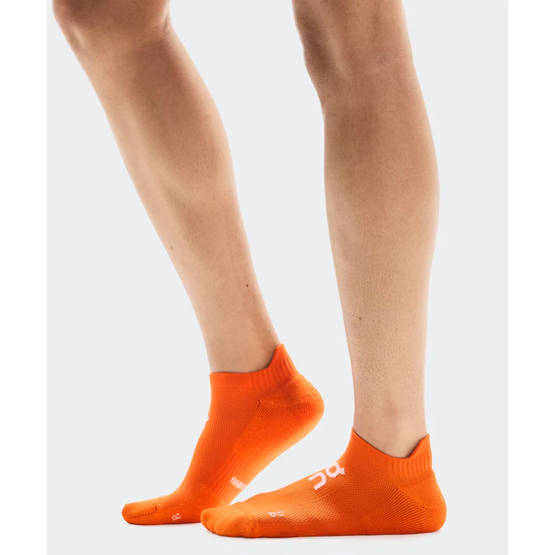 On Core Run Low 2 Pack Socks - Flame/Pink - Image 3