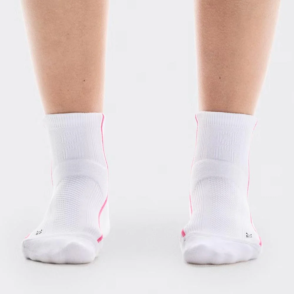 On Court Mid 1 Pack Socks - White/Pink - Image 3