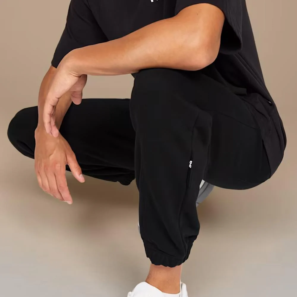 On Men's Club Pant - Black - Image 5