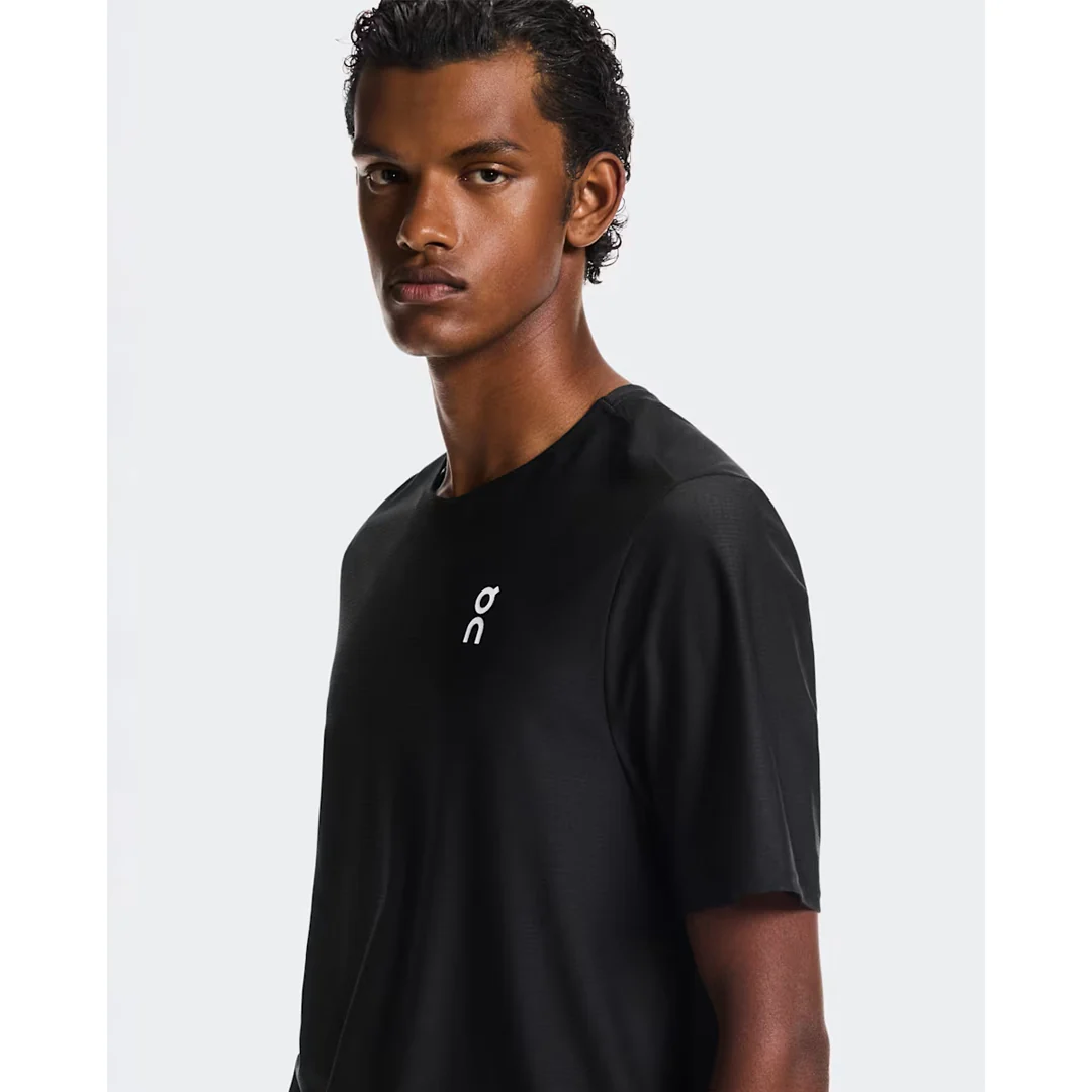 On Men's Court-T Tee - Black - Image 5