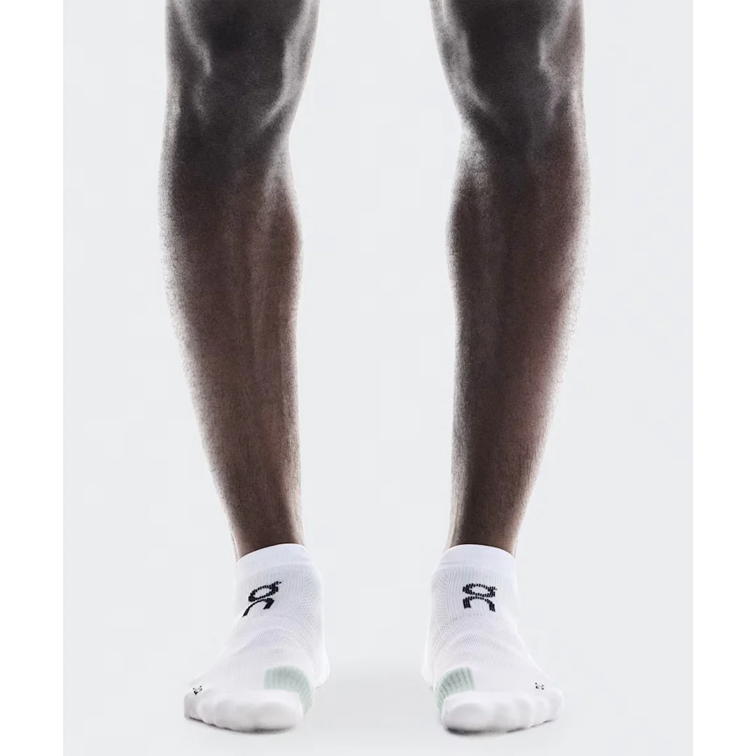 On Performance Run Low 1 Pack Socks - White/Glacier - Image 2
