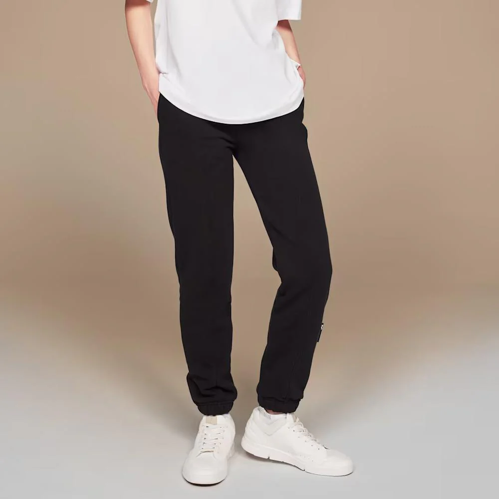 On Women's Club Pant - Black - Image 2