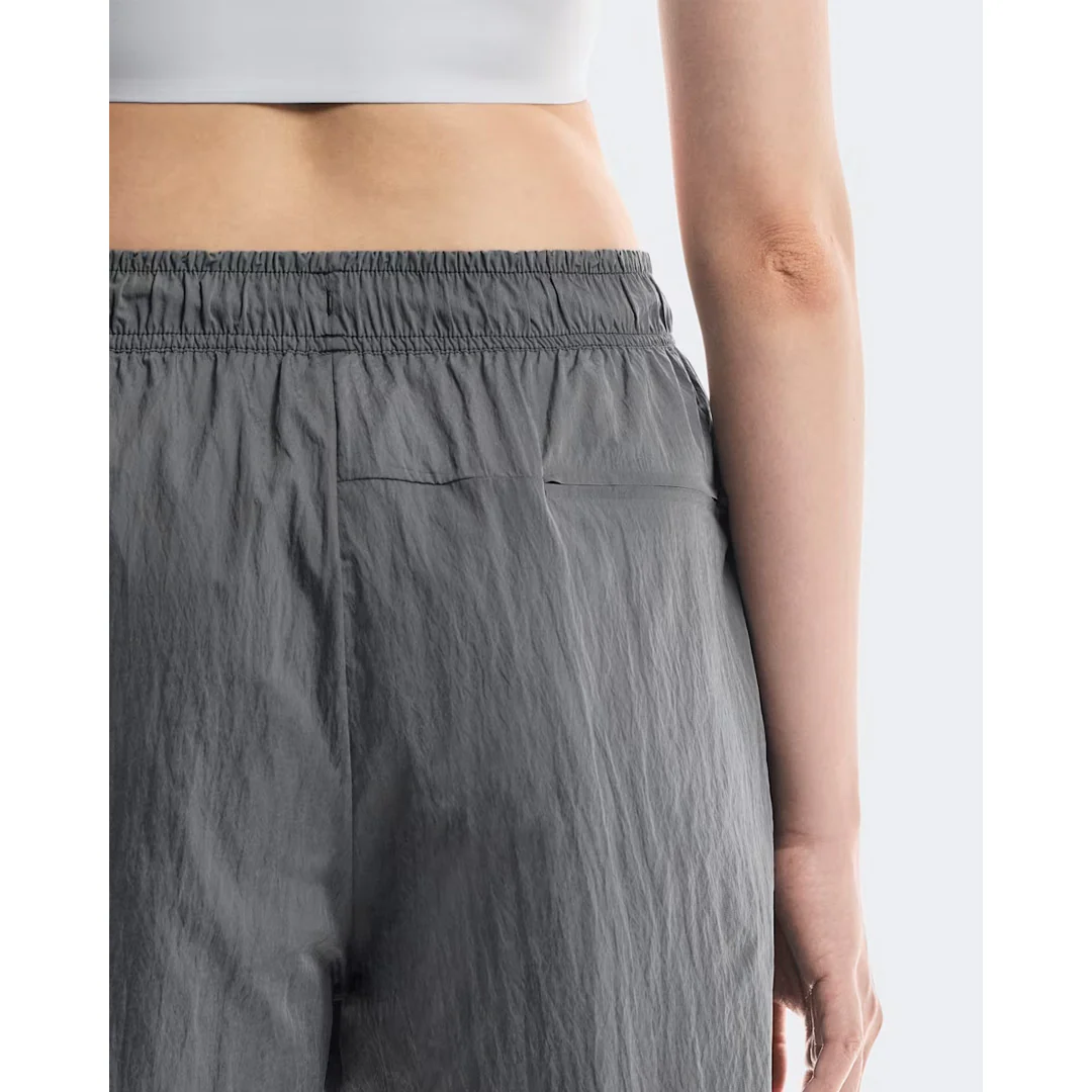 On Women's Court Pant - Eclipse - Image 5